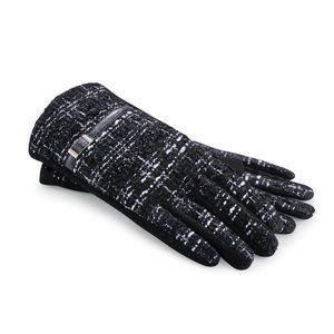 Christmas Gift Boucle Plaid ⭐️Black and White Tweed Gloves NWOT.🎁🎁🎁